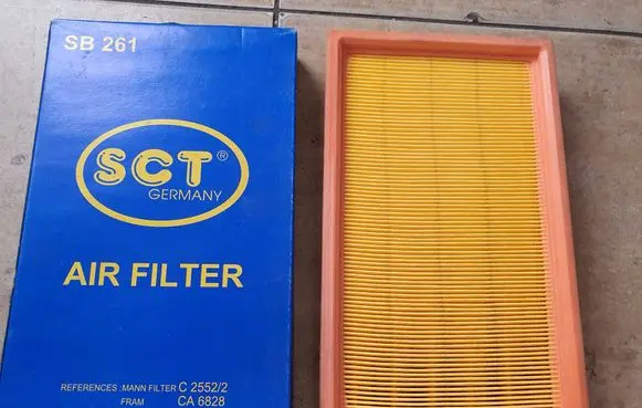 Mazda 323 Air filter CA6828 C25522 A449