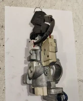 Nissan X-Trail T31 Ignition lock 92LP0232
