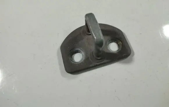 Renault Clio III Rear door lock loop/hook striker 