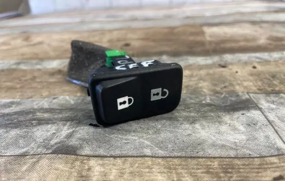 Central locking switch button