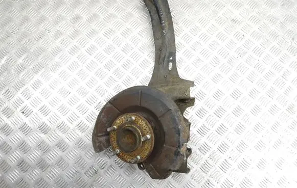 Mazda 5 Rear wheel hub