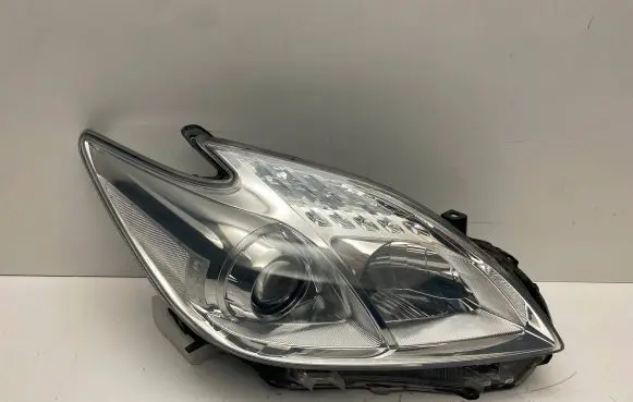 Toyota Prius (XW30) Headlight/headlamp 47-31