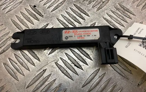 Hyundai Santa Fe Aerial antenna amplifier 95460S1400