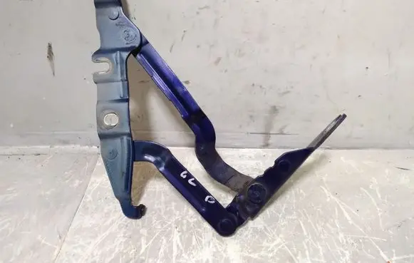 Audi A6 S6 C5 4B Tailgate/trunk/boot hinge 4B5827302C