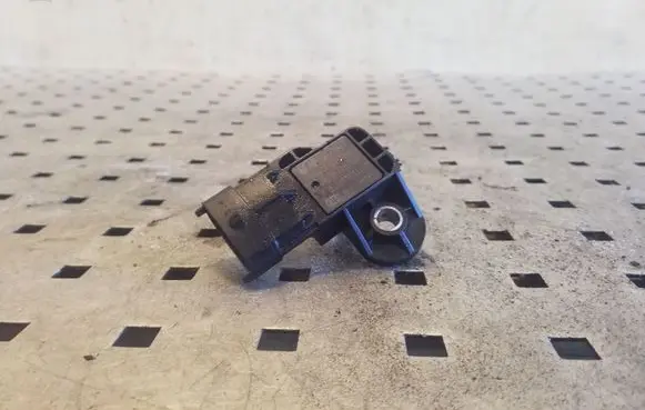 Jaguar XF X260 Air pressure sensor 0261230426