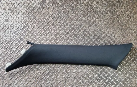 Dodge Challenger (A) pillar trim S6VX75DX9AA S1ZA05TRMAE