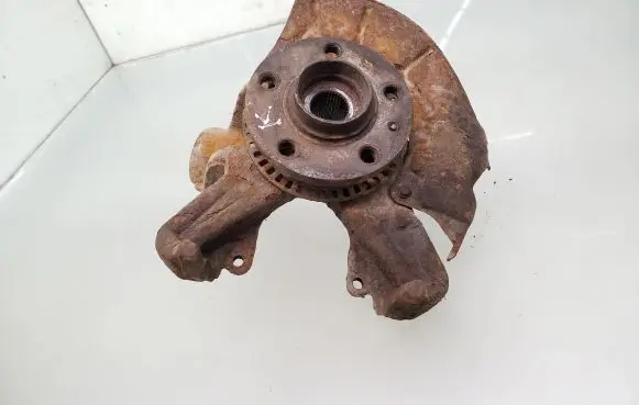 Volkswagen Golf IV Front wheel hub spindle knuckle 1J0255M