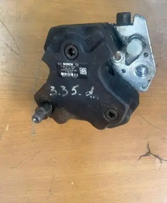 BMW 3 E90 E91 Fuel injection high pressure pump 7798333