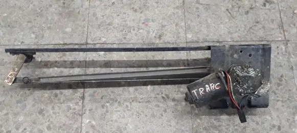 Renault Trafic I Front wiper linkage 