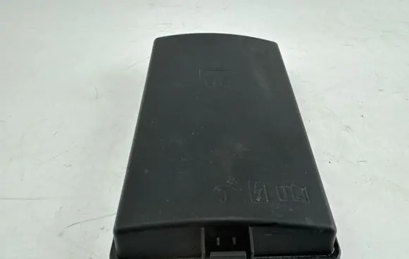 Audi Q2 - Fuse box cover 5Q0937132A