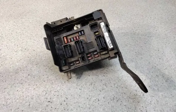Citroen C3 Fuse module 964349888002 9643498880