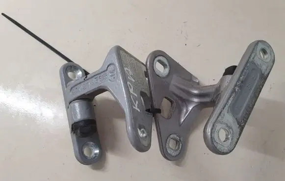 Front door hinge set