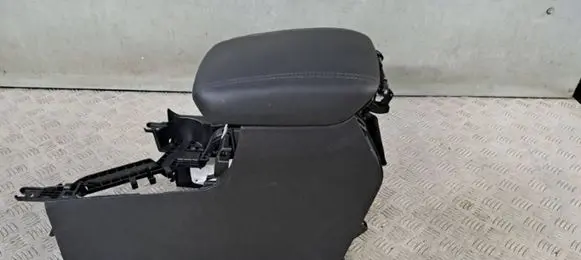Hyundai Santa Fe Armrest