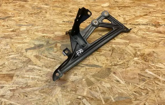 BMW X1 F48 F49 Fender mounting bracket 7329447