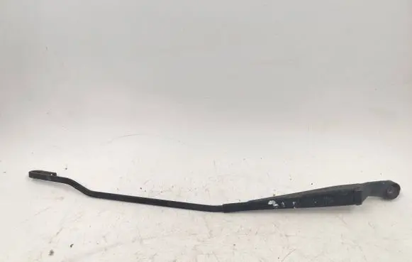 Front wiper blade arm