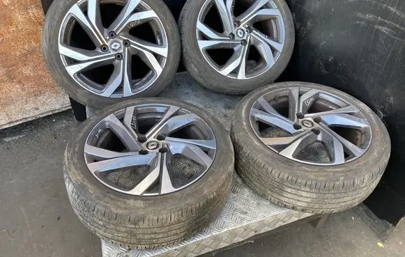 Renault Clio V R17 alloy rim 403007131R