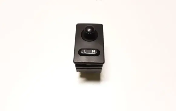 Nissan Patrol Y61 Wing mirror switch 89120