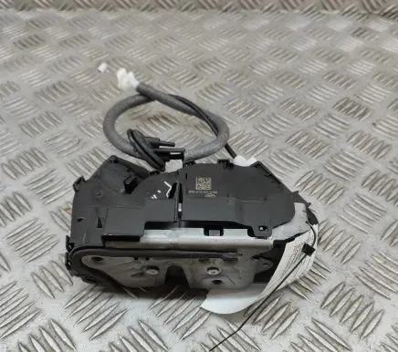 Volkswagen Caddy Front door lock 5TB837016E