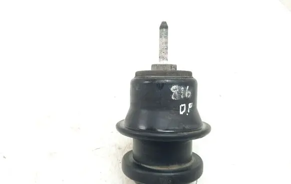 Subaru Outback Engine mount bracket