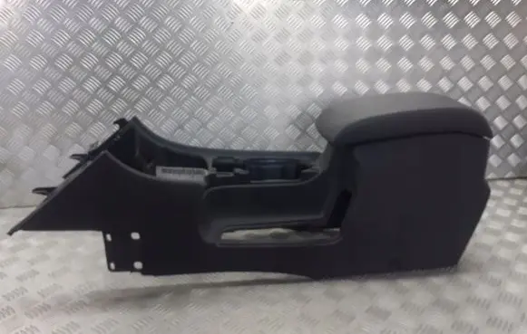 Ford Mondeo MK IV Center console 7S71-A045A20