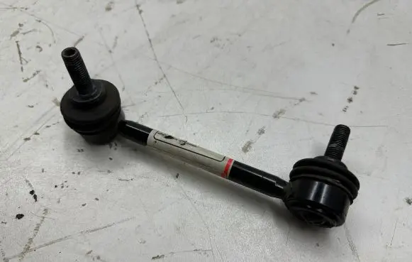 Tesla Model 3 Rear anti-roll bar/stabilizer link 104449100E ABD002190000000
