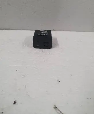 KIA Sportage USB socket connector 961103W00