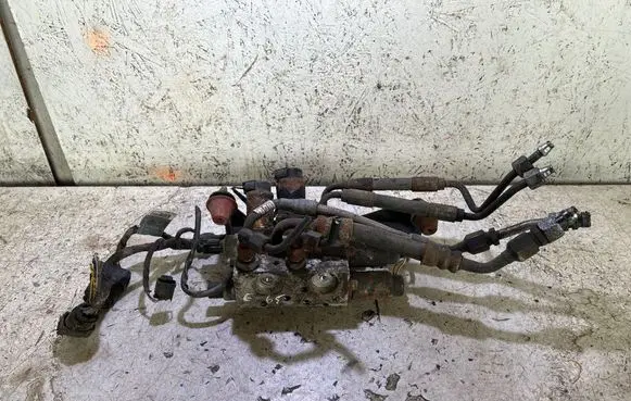 BMW 7 E65 E66 Active stabilizer control/valve assembly 3044641