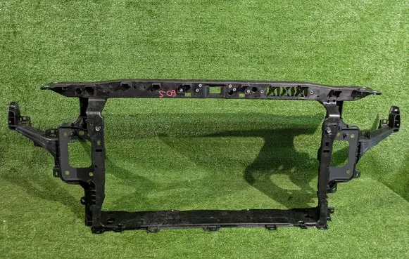 Hyundai i30 Radiator support slam panel 