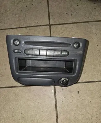 Toyota Yaris Radio/CD/DVD/GPS head unit 8612052030 175480