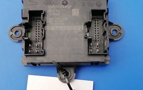 Land Rover Evoque II Door control unit/module J8A214D620CC
