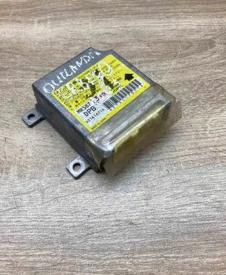 Mitsubishi Outlander Airbag control unit/module MR587731