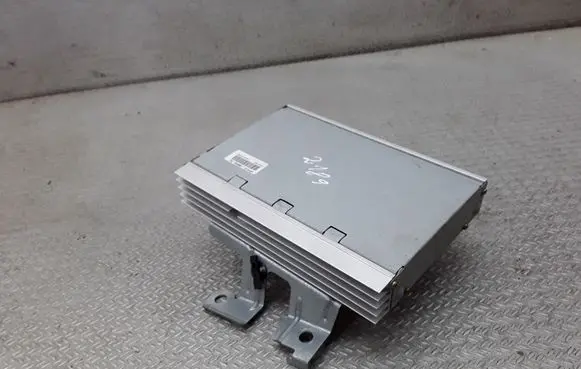 Chrysler Sebring (JS) Sound amplifier VP7C1F18B849AJ