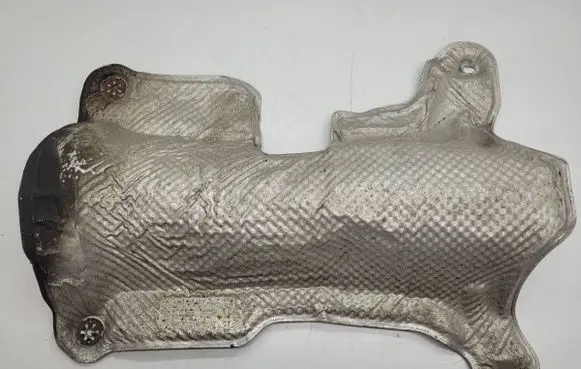 Jeep Grand Cherokee (WK) Exhaust heat shield 68189107AA