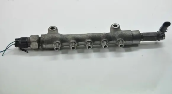 Subaru Impreza III Fuel main line pipe 613107L27