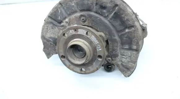 Seat Altea XL Front wheel hub