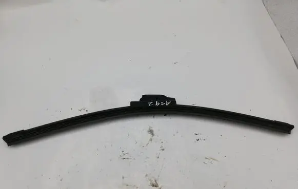BMW 3 E46 Windshield/front glass wiper blade NOCODE