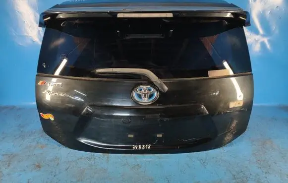 Toyota Prius c Tailgate/trunk/boot lid 6700552F60