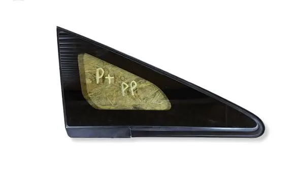 Toyota Prius+ (ZVW40) Front triangle window/glass 6211047040