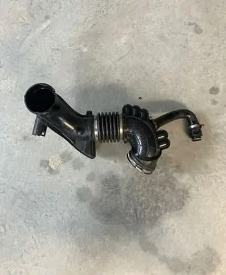 BMW 3 F30 F35 F31 Air intake hose/pipe 8573994 61660