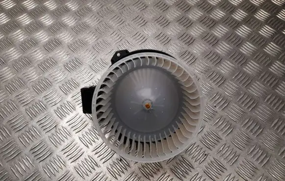 Subaru XV II Heater fan/blower 8727006490