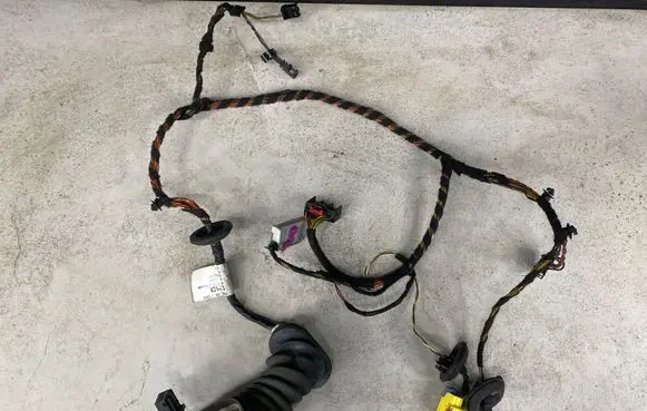 Skoda Octavia Mk2 (1Z) Front door wiring loom 1Z0121DL 08112010 TAB0190000