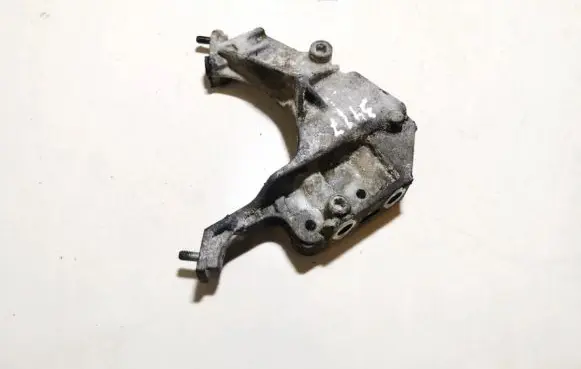 Peugeot Partner Engine mounting bracket 9635969880