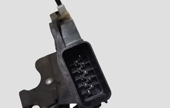 Ford Mondeo MK IV Rear door lock 6M2AR26412BC A048317