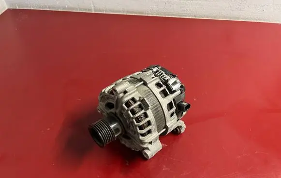 BMW X4 G02 Generator/alternator 8571357