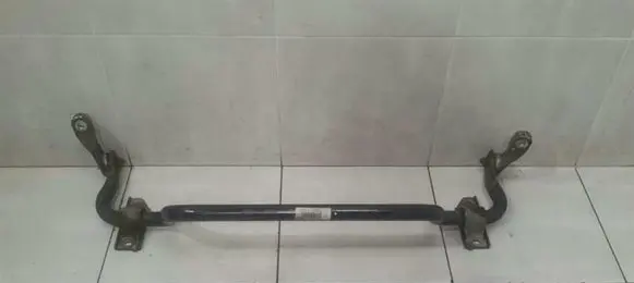 Mercedes-Benz C W205 Front anti-roll bar/sway bar A2053230465
