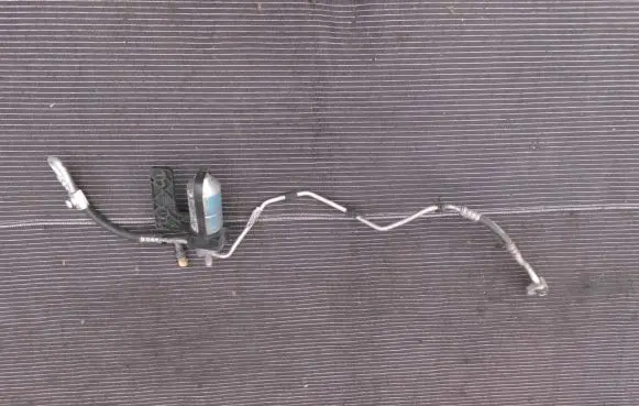 Chrysler Grand Voyager III Air conditioning (A/C) pipe/hose