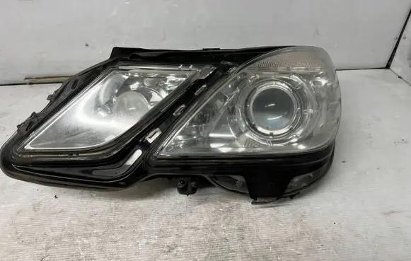 Mercedes-Benz E W212 Headlight/headlamp A2128201959