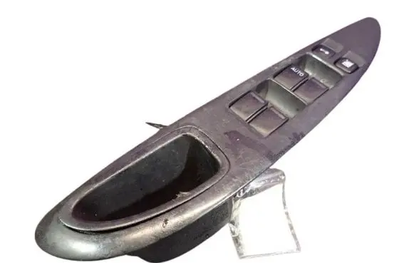 Nissan Primera Quarter vent window switch 
