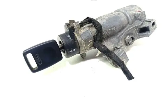 Audi A4 S4 B5 8D Ignition lock 4B0905851C