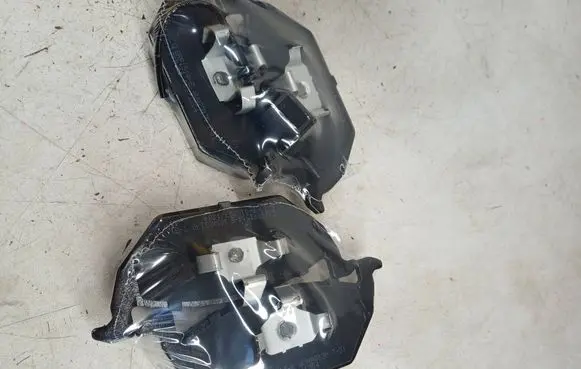 Skoda Fabia Mk1 (6Y) Brake pads (front) 1J0698151